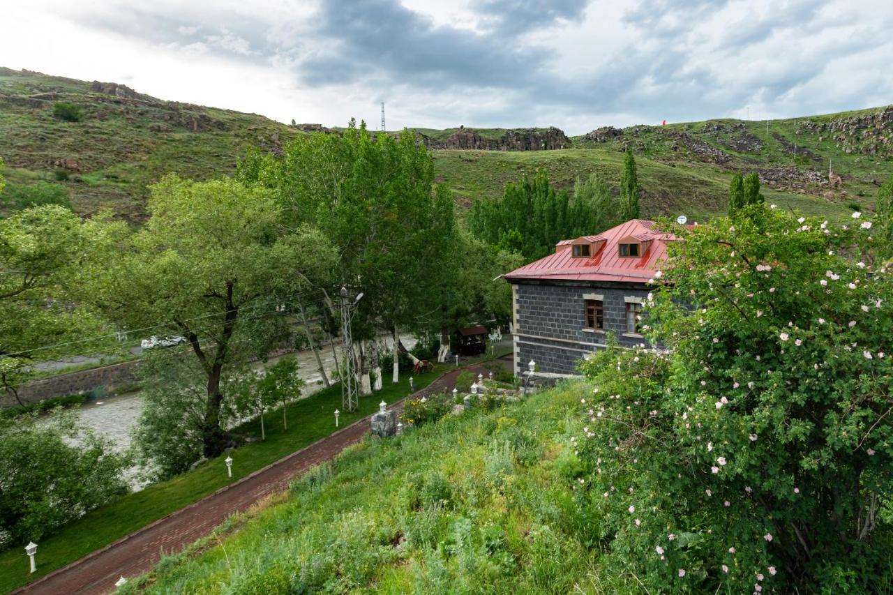 Hotel Katerina Sarayi 1877 Kars Buitenkant foto