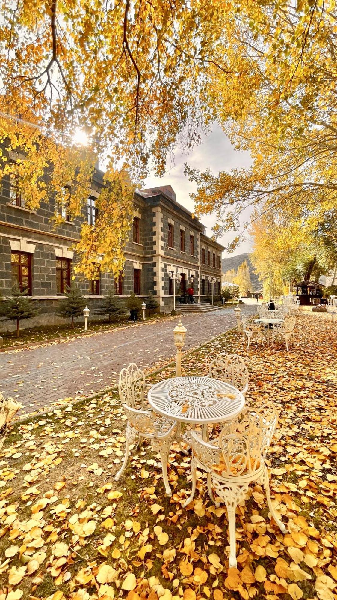 Katerina Palace 1877 Kars Buitenkant foto